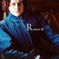 Aneurin Barnard jako Ryszard III